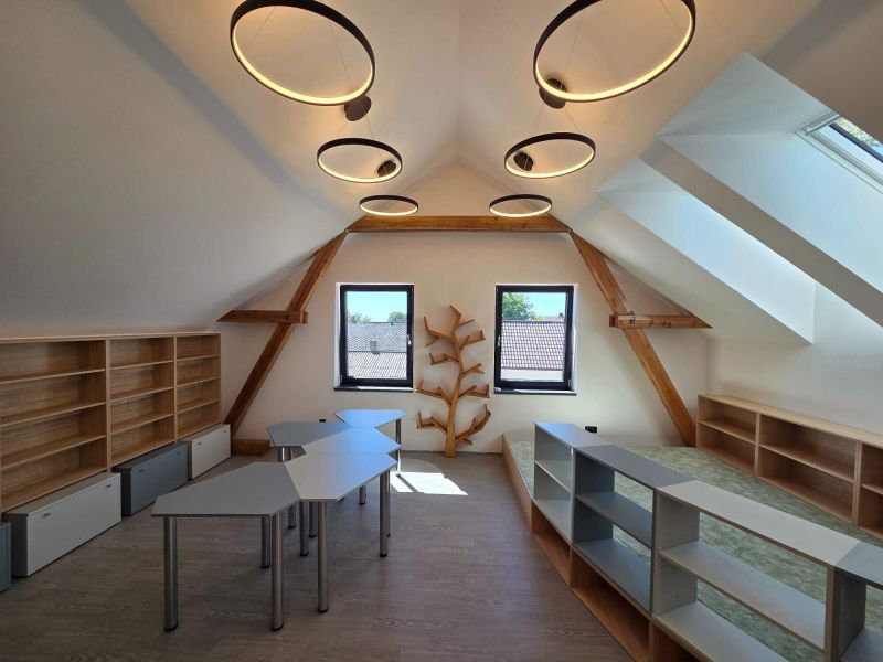 Městská knihovna Skuhrov